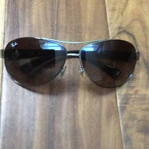 Ray ban aviator sunglasses